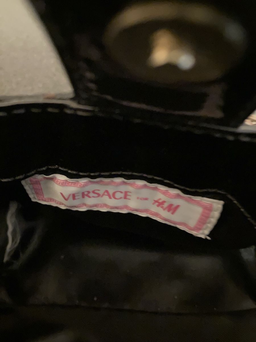 Borse da donna: Sac Versace x H&M, chaîne dorée, tendance – Nuovo (secondo la descrizione) da Plan-les-Ouates venduto da Namorona 1