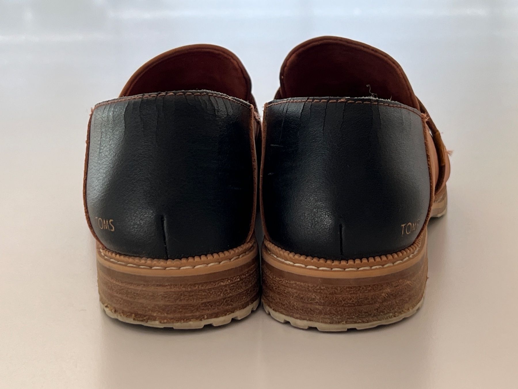 Toms Scarpe da donna: TOMS Loafers Slipper Leder 38 38.5 hellbraun – Usato da Büetigen venduto da Jabo 4