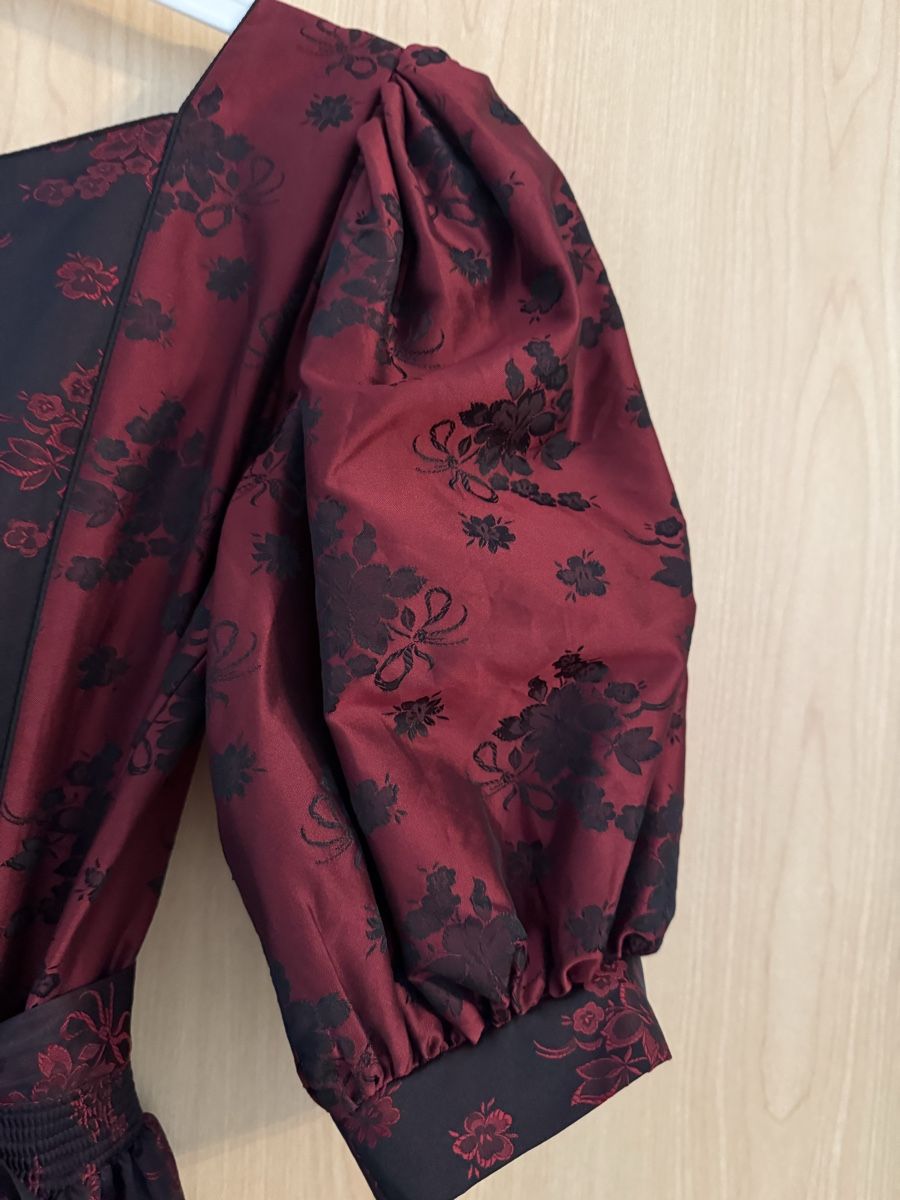 Vestiti: Dirndl Kleid bordeaux mit Blumenmuster, Grösse 36 – Nuovo (secondo la descrizione) da Zuzwil SG venduto da Boho-Style 3