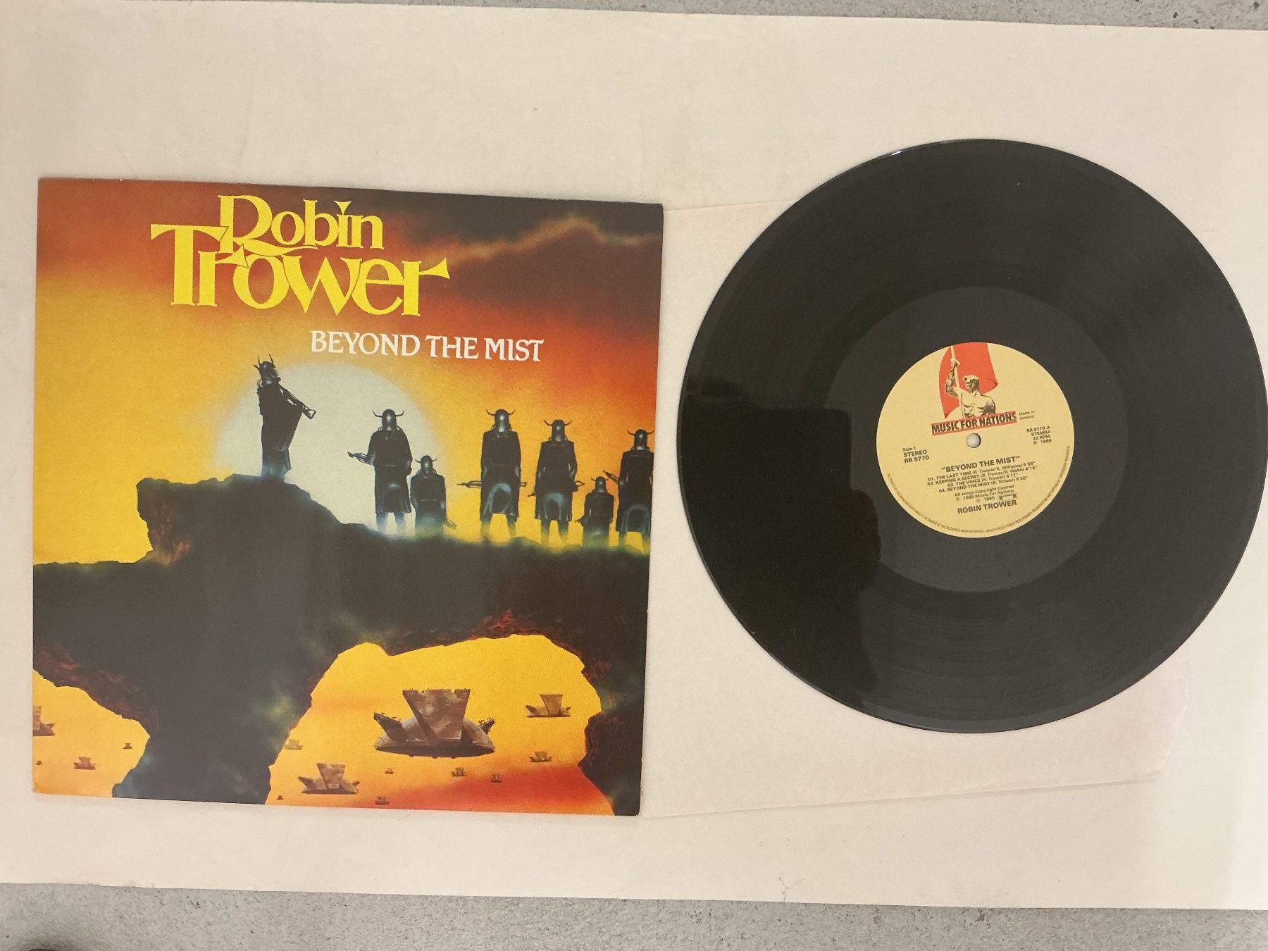 Vinyles: Robin Trower LP - Beyond The Mist / TOP ZUSTAND – D'occasion à Winterthur par Tumko-Vinyl