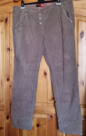 Cords Hose CECIL braun Grösse 36 guter Zustand