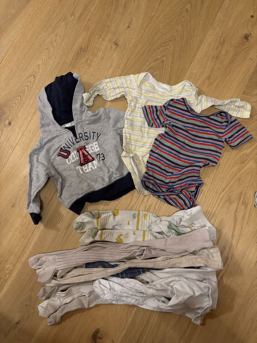 Lotti & Set di vestiti: Kinder Kleiderpaket Grösse 74/80 – Usato da Frutigen venduto da fly222 1