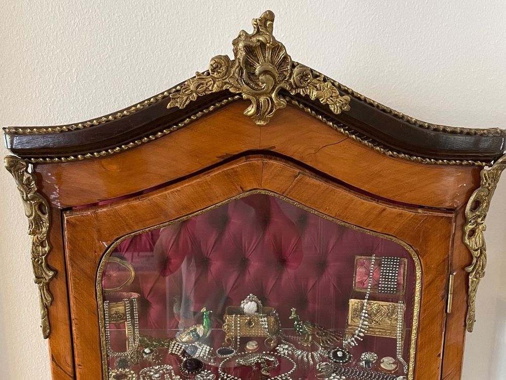 Armoire Baroque Vitrine Antique Vitrine En Or Vitrine De Style Rococo Étagère