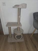 katzenbaum neu nur 1 Tag alt