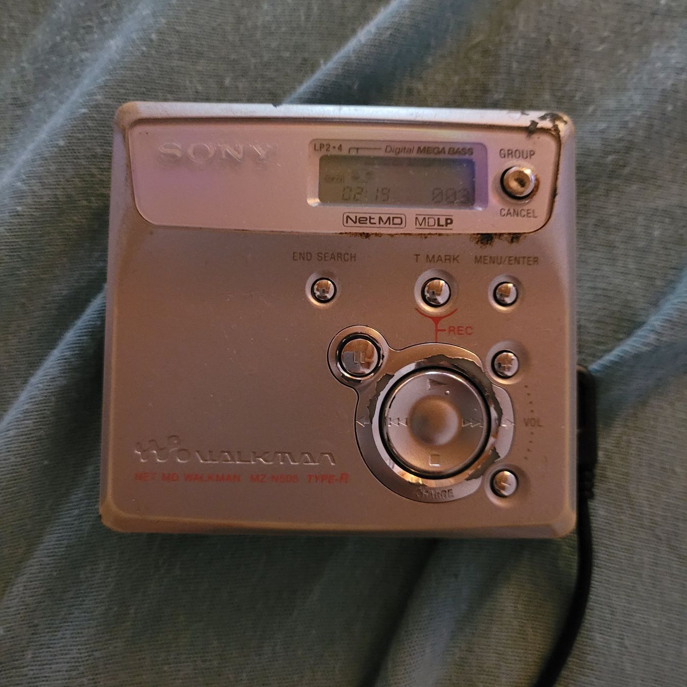 Sony Minidisques: Sony Minidisk MD Walkman MZ-N505  Typ-R – D'occasion à Grône par Gronibar