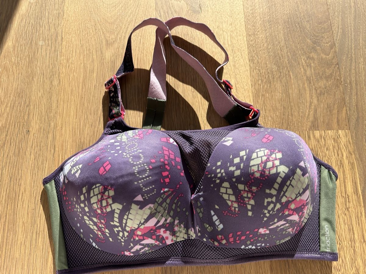 Triumph Altra biancheria intima: Sport-BH von Triaction Triumpf Grösse 36D – Usato da Wohlen b. Bern venduto da Beppe99