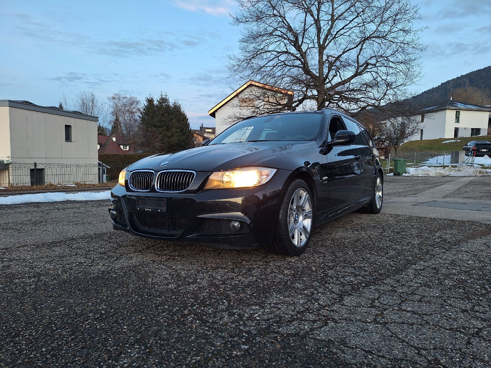 BMW Automobili: BMW 325i x drive – Usato da Couvet venduto da alexandre9999