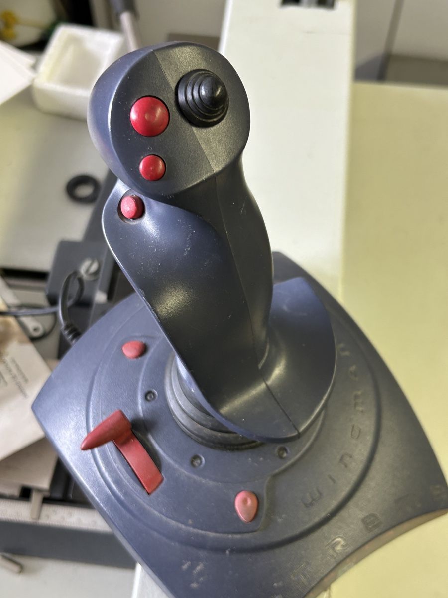 Controller: Joystick Logitech WingMan Extreme Simulateur de vol Games – Usato da Cointrin venduto da vrossi 1