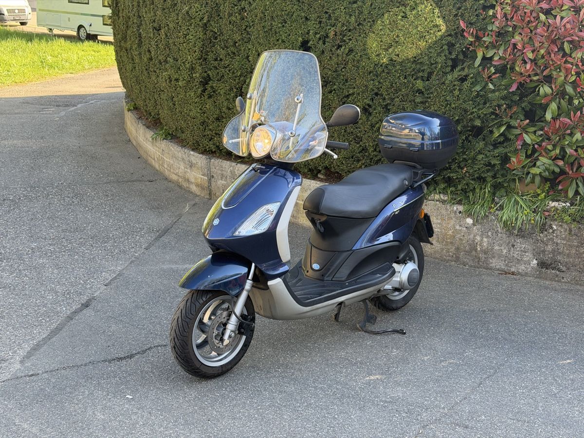 Piaggio Strasse: PIAGGIO FLY 125cc – Gebraucht aus Zullwil von Autocentersalii