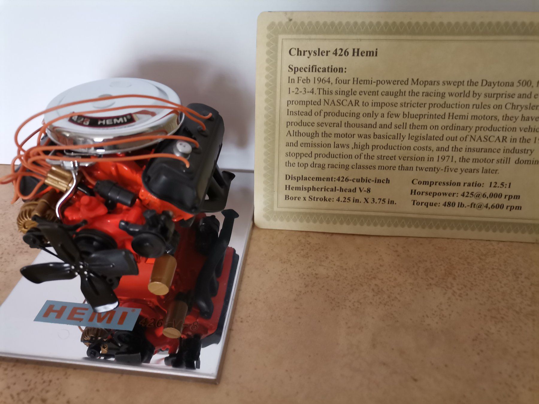 Chrysler Motori: Chrysler 426 V8 Hemi Motor 1:12 – Nuovo (secondo la descrizione) da Oftringen venduto da Esthiboy 5