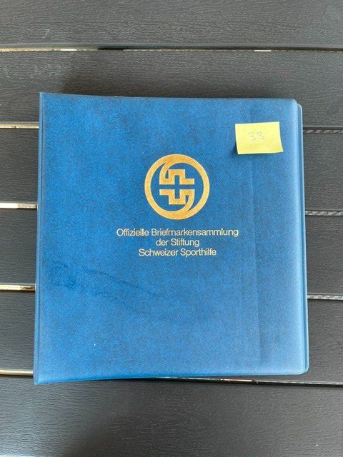 Tutti i francobolli: Offizielle Briefmarkensammlung Stiftung Schweizer Sporthilfe – Usato da Niederwil AG venduto da dahu75