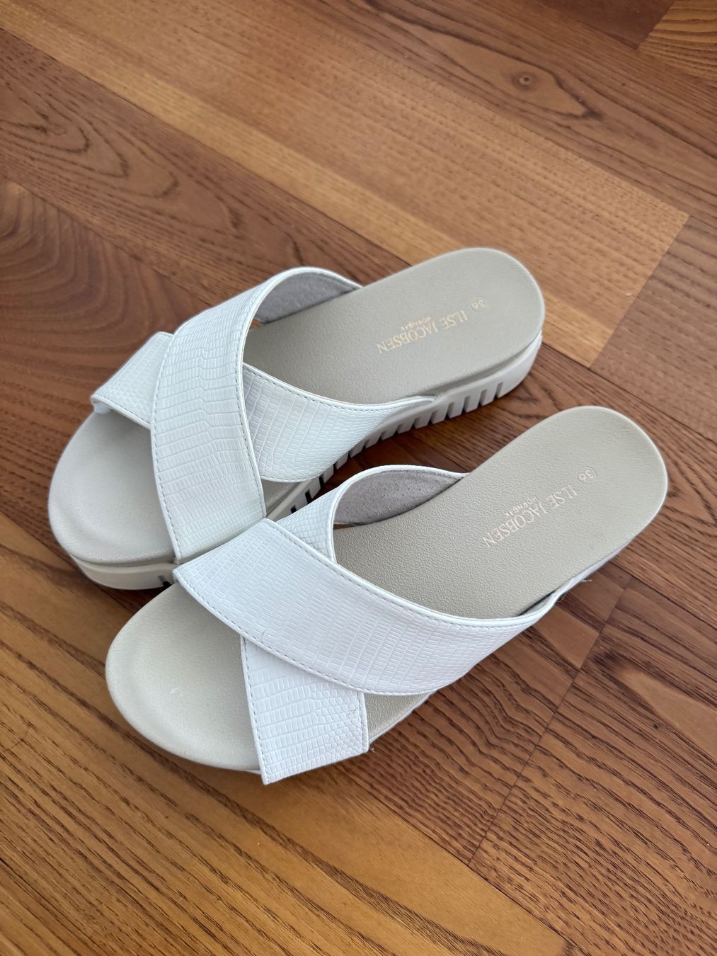 Ilse Jacobsen Scarpe da donna: Plateau Sandalen, size EUR 36 – Usato da Sissach venduto da laura.x4 1