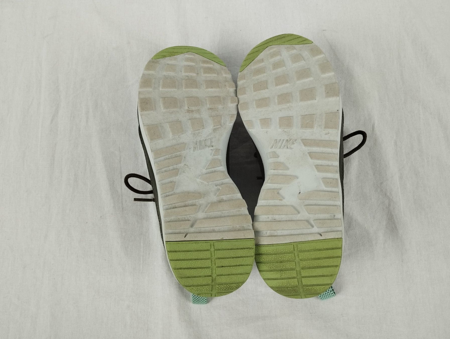 Nike Scarpe da donna: NIKE Air Max Thea Gr.37½ – Usato da Schübelbach venduto da Restwert_Schubelbach 4