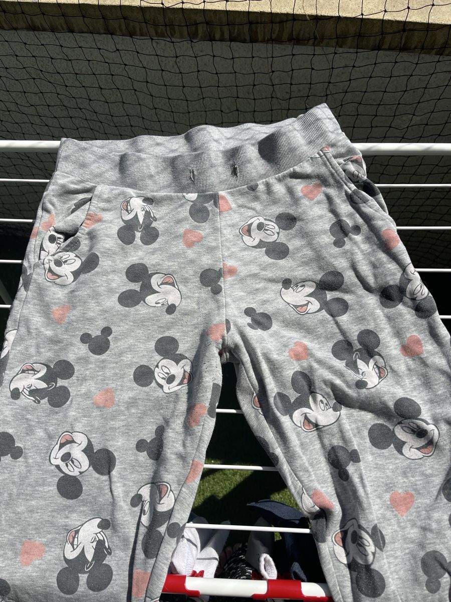 Negligees & Pyjamas: Disney Pyjamahose Mickey Maus Grösse L/XL – Gebraucht aus Zürich von kar_z6qm