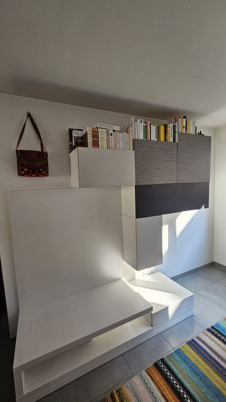 Meubles TV: Meuble TV / Modern wall unit – D'occasion à Genève par bur_8vln