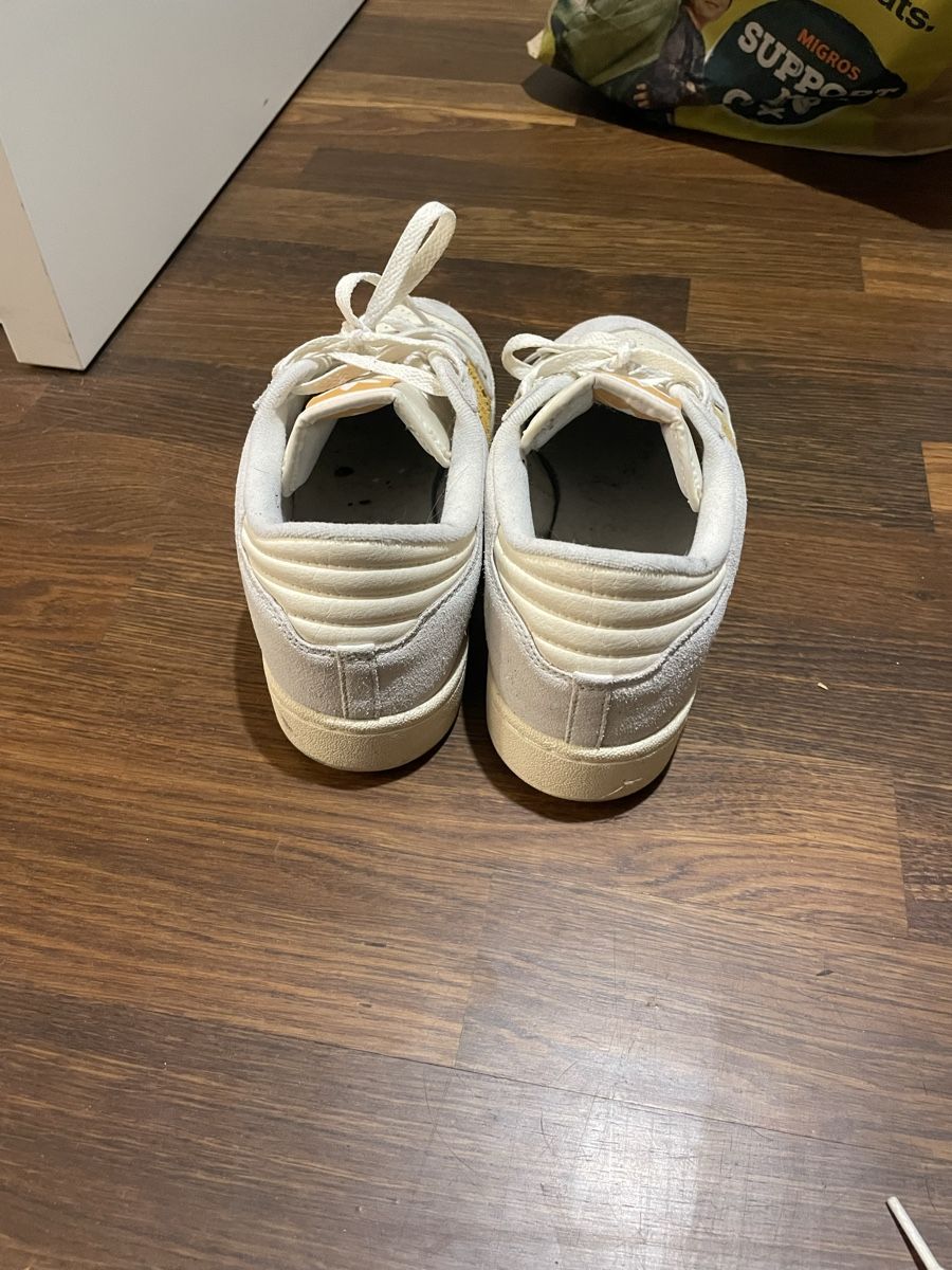 Adidas Scarpe da uomo: chaussure adidas – Nuovo (secondo la descrizione) da Lausanne venduto da ps5_d2pw 2