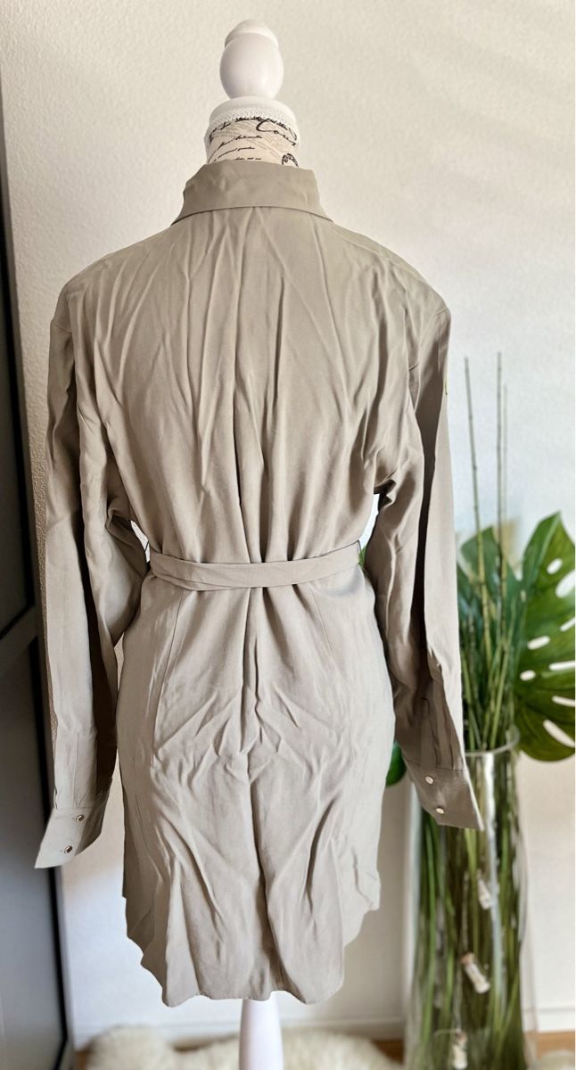 H&M Kleider: H&M Hemdblusenkleid Gr. S khaki – Gebraucht aus Aarburg von Petite-closet-Loop 2