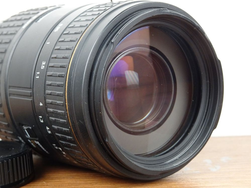 Objektiv Sigma 70-300 4-5.6 Apo Macro Super Foto 1