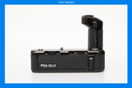 Nikon MD-12 battery grip