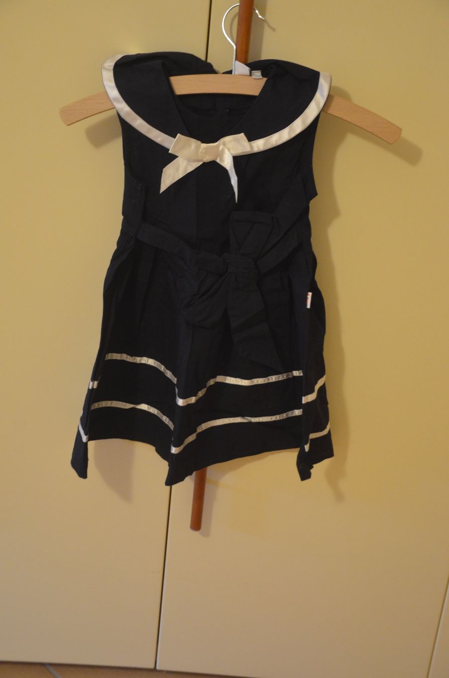 Vestiti & Gonne: TAILLE 104 - JOLIE ROBE – Usato da Chiasso venduto da Dolly015