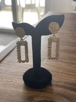 Jolies boucles d’oreilles fantaisie jaunes neuves