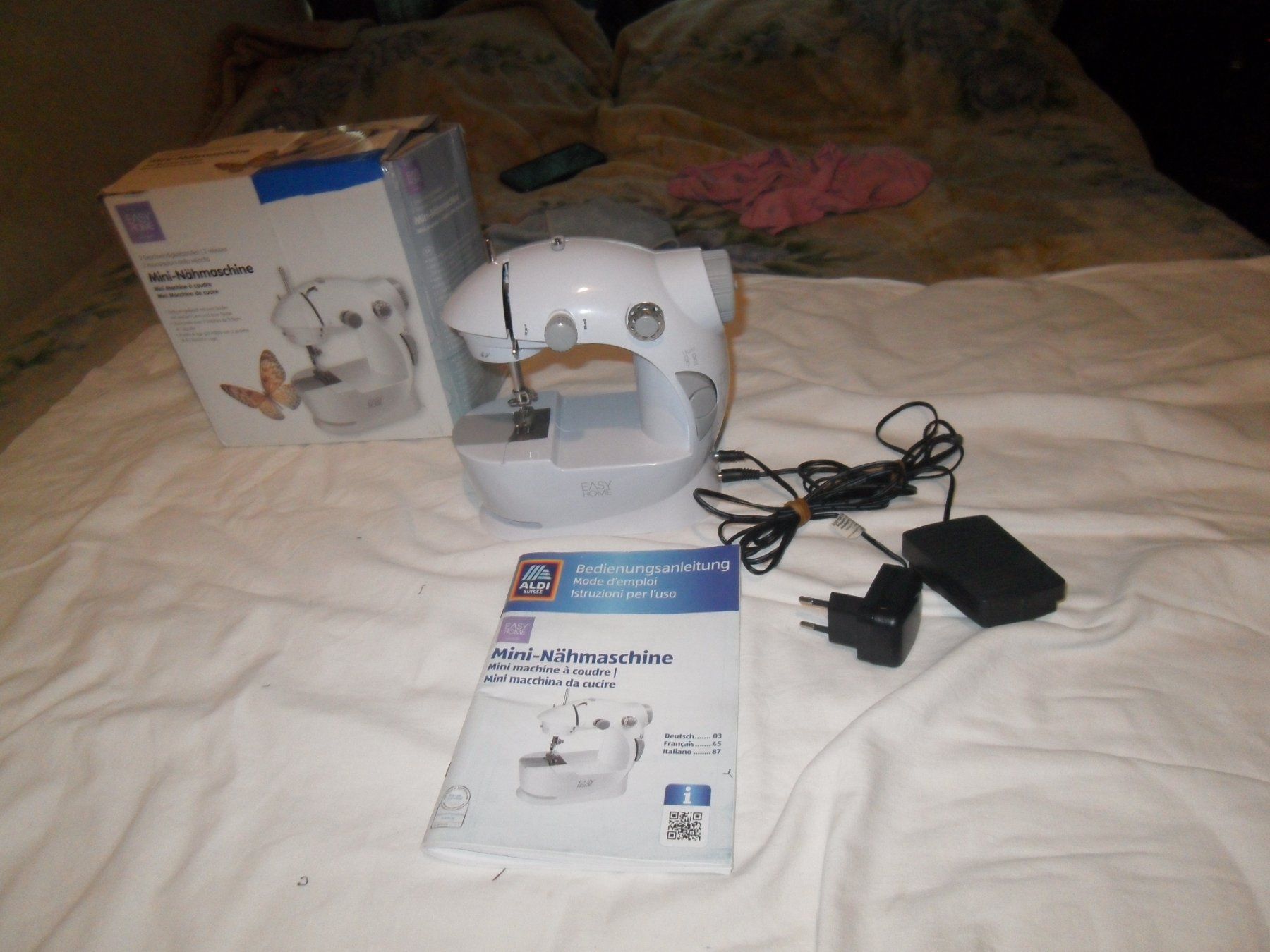 Macchine da cucire: Mini-Nähmaschine  mini machine à coudre EASY HOME – Usato da Zuchwil venduto da t.rachel 8