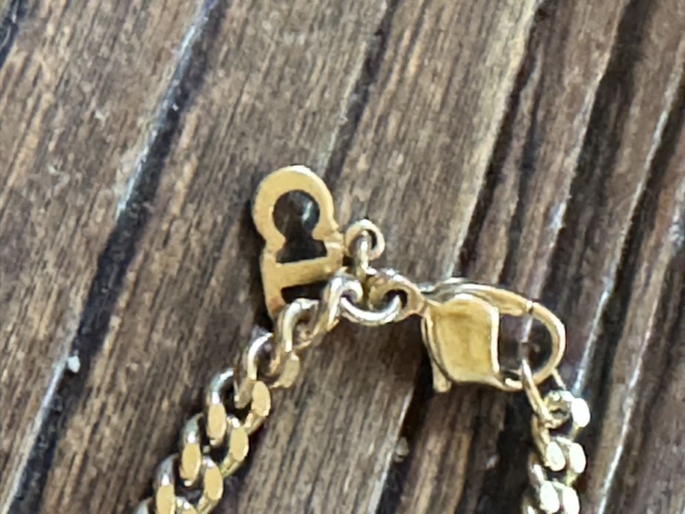 Dior Autres bijoux: Collier chaîne maille et broche  Dior strass doré – D'occasion à Genève par Sunny-lilly 1