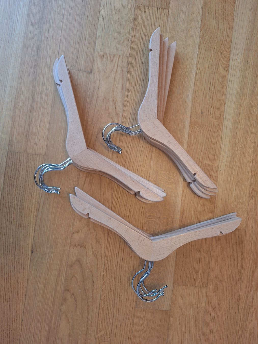 Appendiabiti: 15 Kinderkleiderbügel – Usato da Widen venduto da She_sells_1719