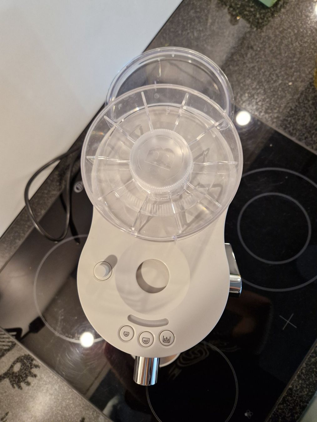 Coffee B Macchine per caffè & Macchine per espresso: Coffee B Kaffemaschine weiss – Usato da Fribourg venduto da gua_7jvq 1
