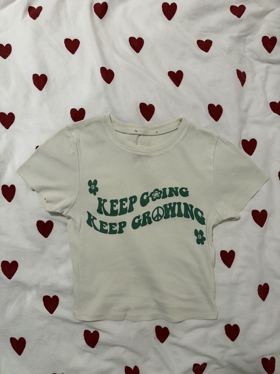 Pull&Bear Tops: Pull&Bear Printed Top – Gebraucht aus Root von meower_ 1