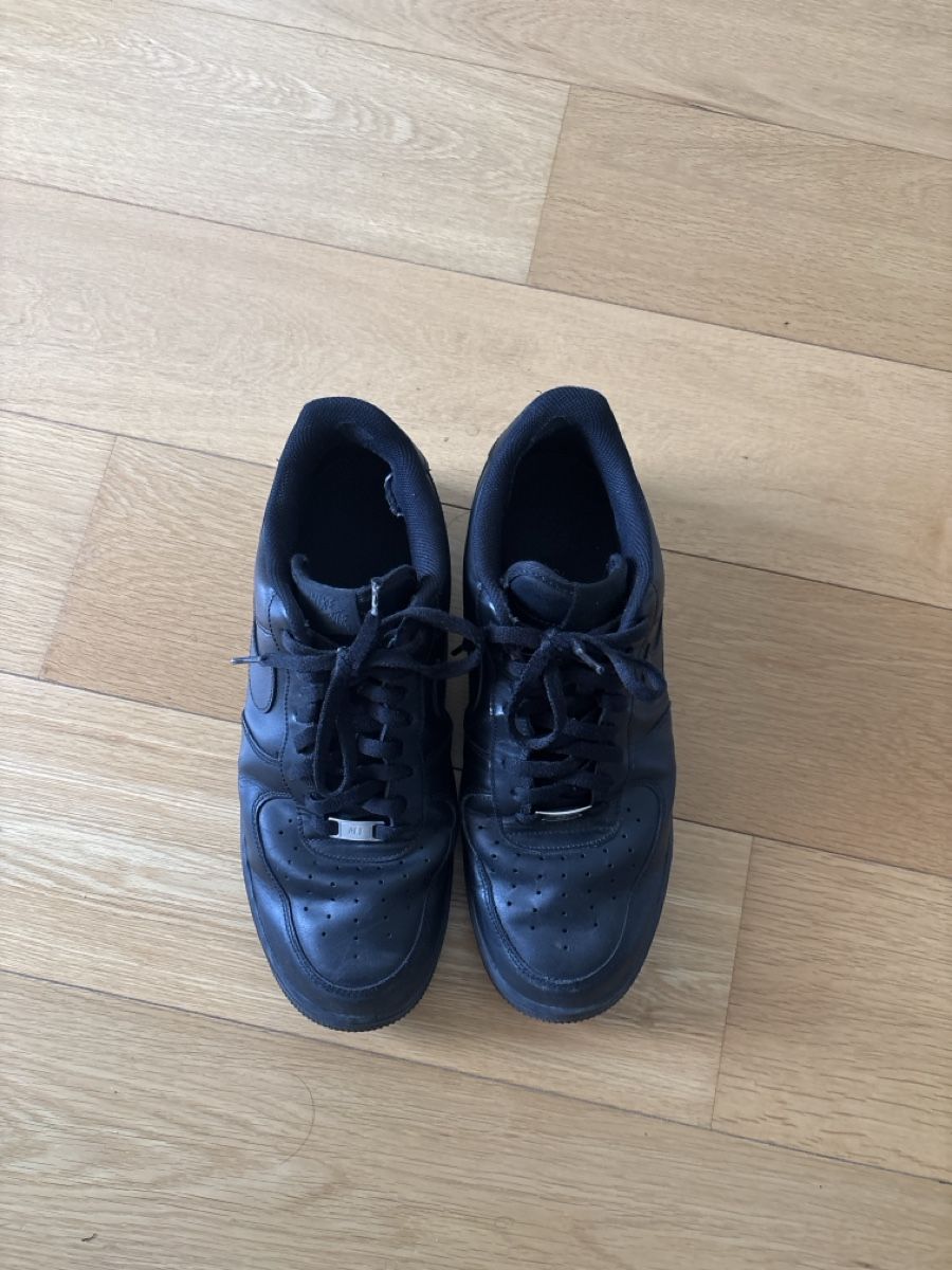 Scarpe da uomo: Air Force Schwarz Größe 47 – Usato da Effretikon venduto da StoneIsland8604 2