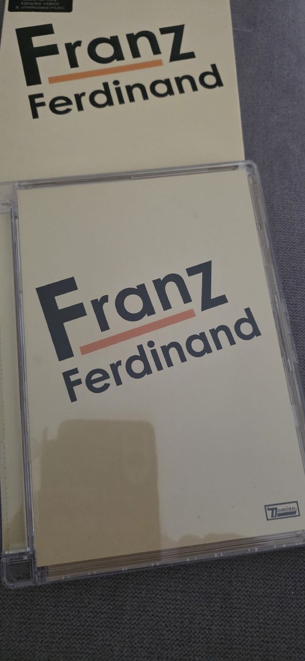 Tutti i DVDs: Franz Ferdinand - The DVD - 1 seul disque – Usato da Yvonand venduto da RF-VINYL 3