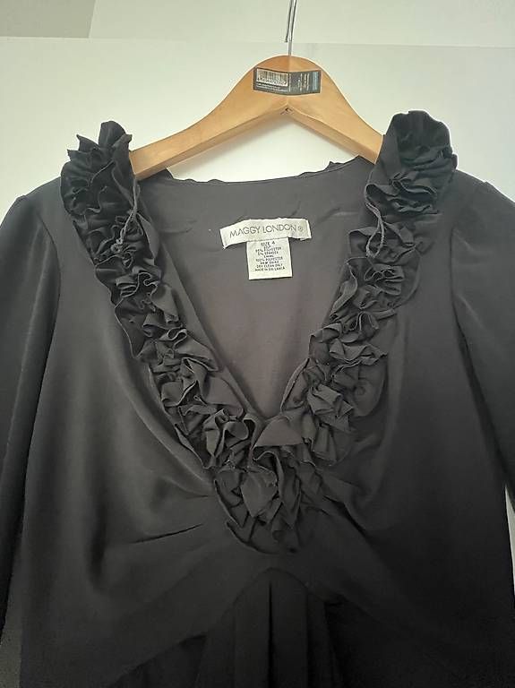 Vestiti: Schwarzes Cocktailkleid – Usato da Zürich venduto da Iliana22 1