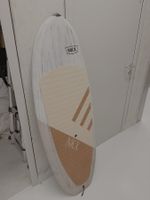 NKX Twingo Carbon Pro Foil 5'10" – 43L – Excellent état