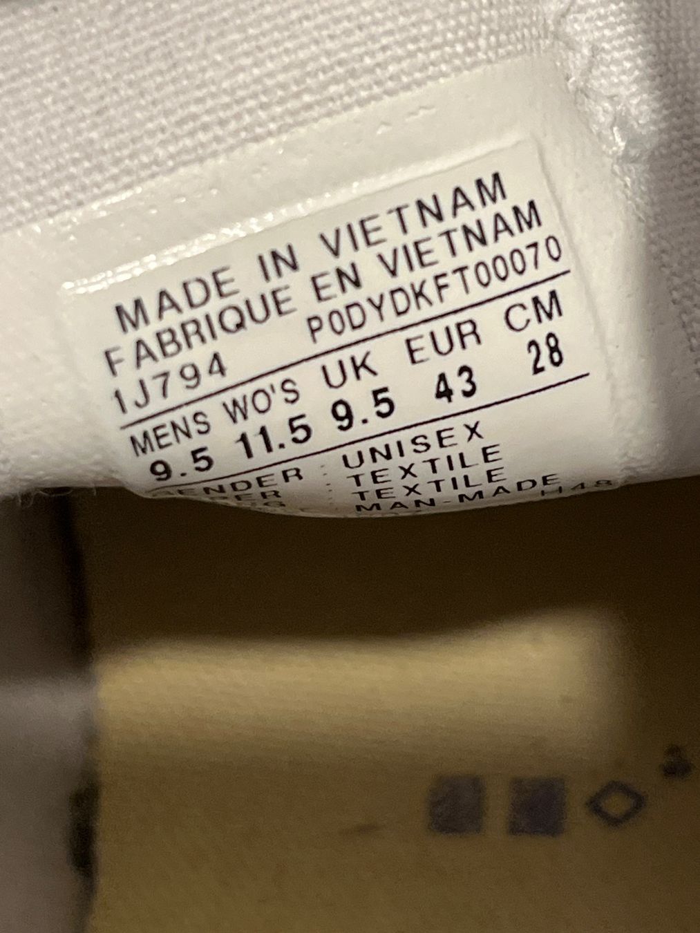 Scarpe da uomo: Sneaker Converse Chuck Taylor All Star Grau Grösse 43 – Usato da Hinterkappelen venduto da Kim1992 2
