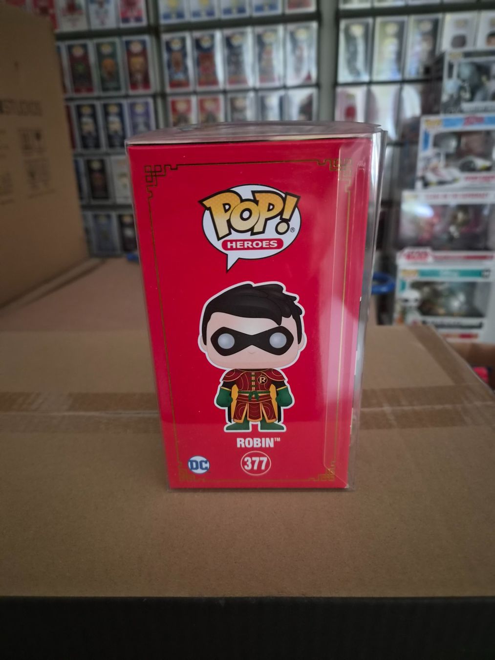 Funko Statuette: Funko Pop Robin 377 – Chase Edition – Nuovo e nell'imballaggio originale da Sisseln AG venduto da schenk-figuren 3