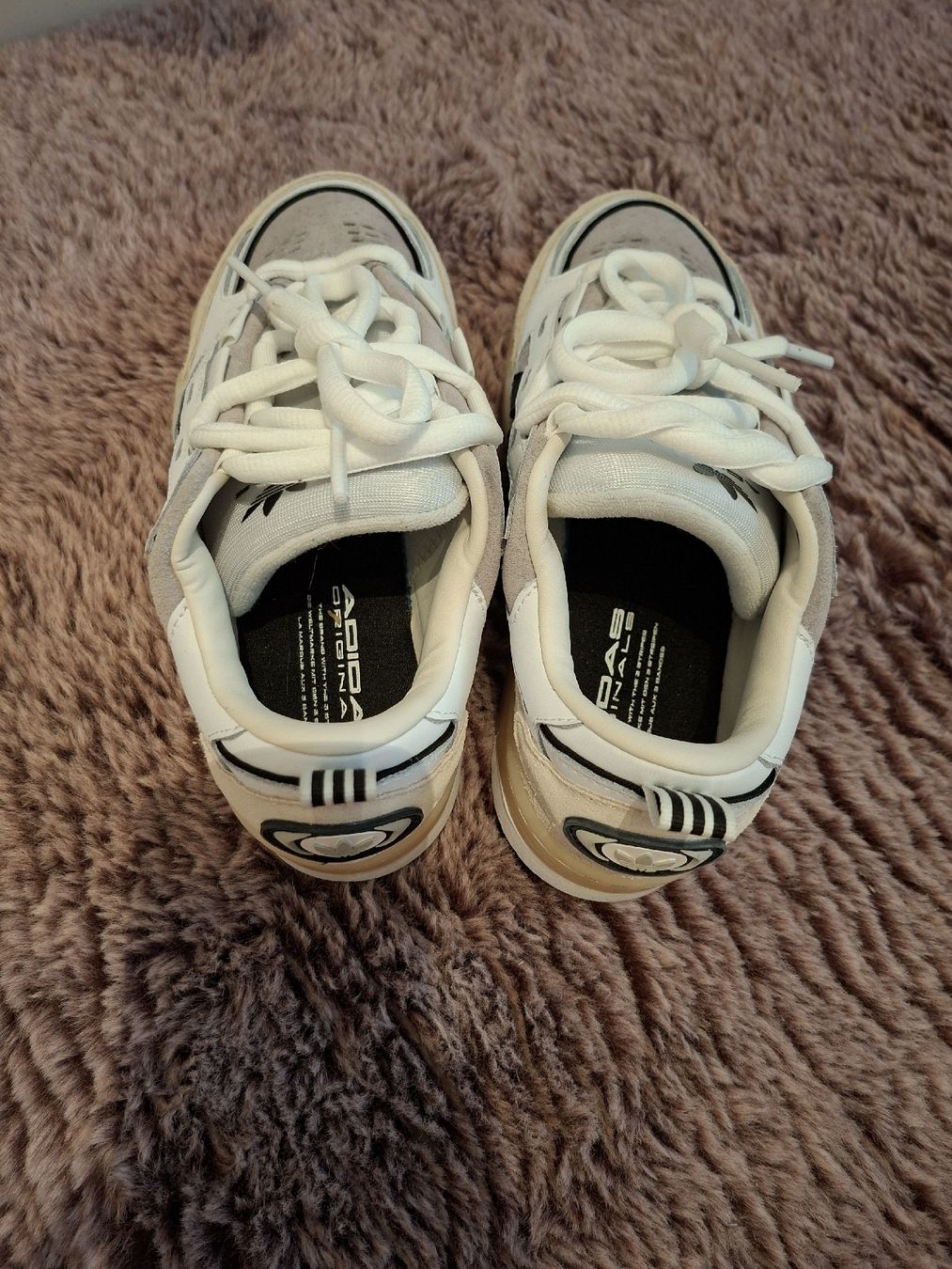Adidas Scarpe da donna: Adidas Schuhe Grösse 38 – Nuovo (secondo la descrizione) da Winterthur venduto da Ausmisten2026 2