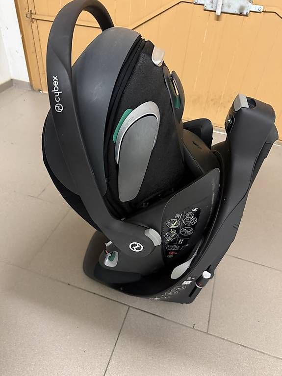 Auto-Kindersitze: CYBEX Cloud T i-Size Babyschale MIT base als Autokindersitz – Gebraucht aus Olten von honey_ink 3