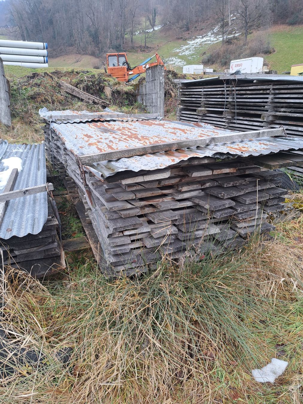 Articoli in legno: Eschenholzbretter – Usato da Schänis venduto da PAMARI 2
