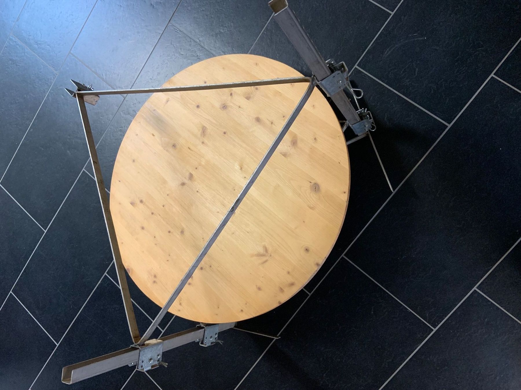 Articoli in legno: Käsebretter für Hochzeit Buffet – Usato da Waldstatt venduto da pfa_f8t8 9