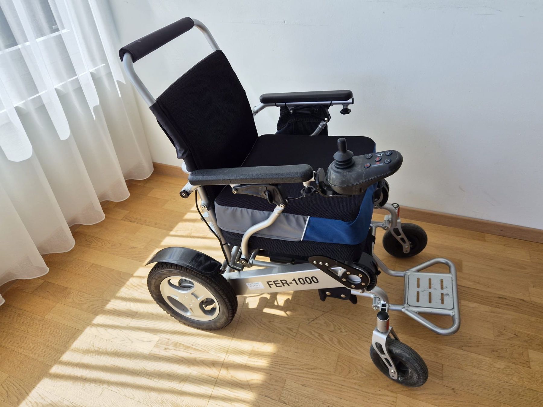 Voiturettes électriques: Elektro Rollstuhl – D'occasion à Birmensdorf ZH par Dominik_callura