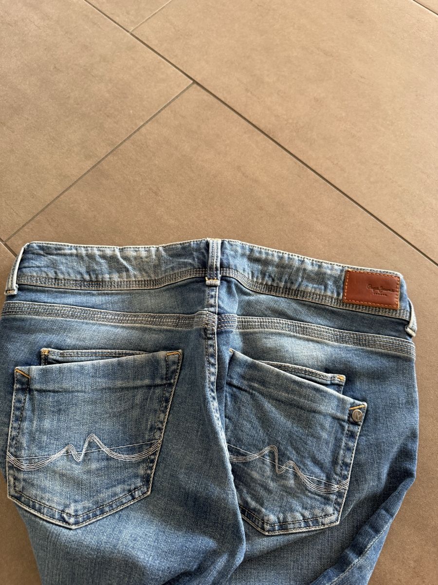 Pepe Jeans Jeans: Pepe Jeans Damen – Nuovo (secondo la descrizione) da Balgach venduto da fad_jb55 3