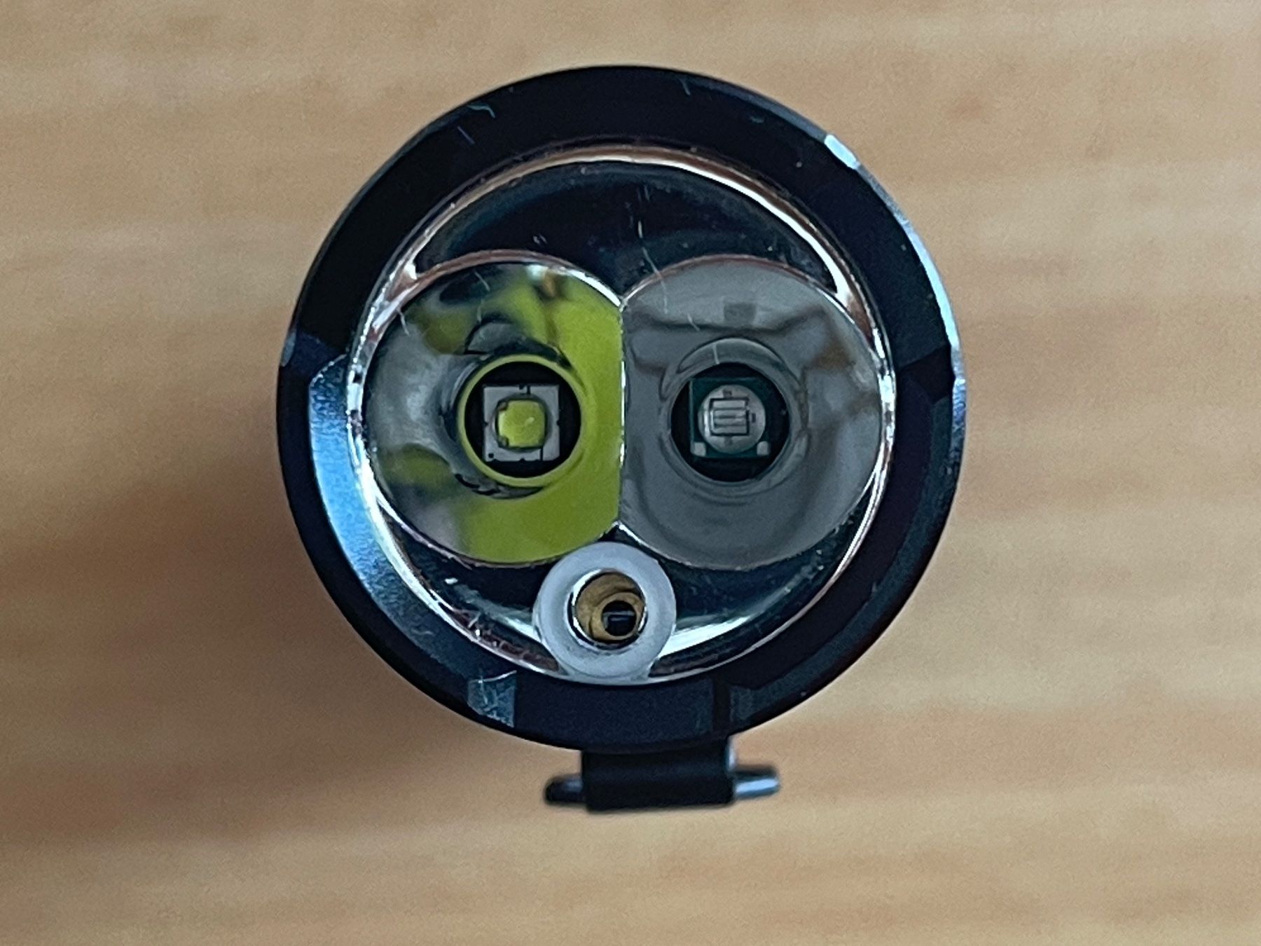 Lampade: Lampe de poche magnétique 4 en 1 – Nuovo e nell'imballaggio originale da La Chaux-de-Fonds venduto da SPAD8248 1