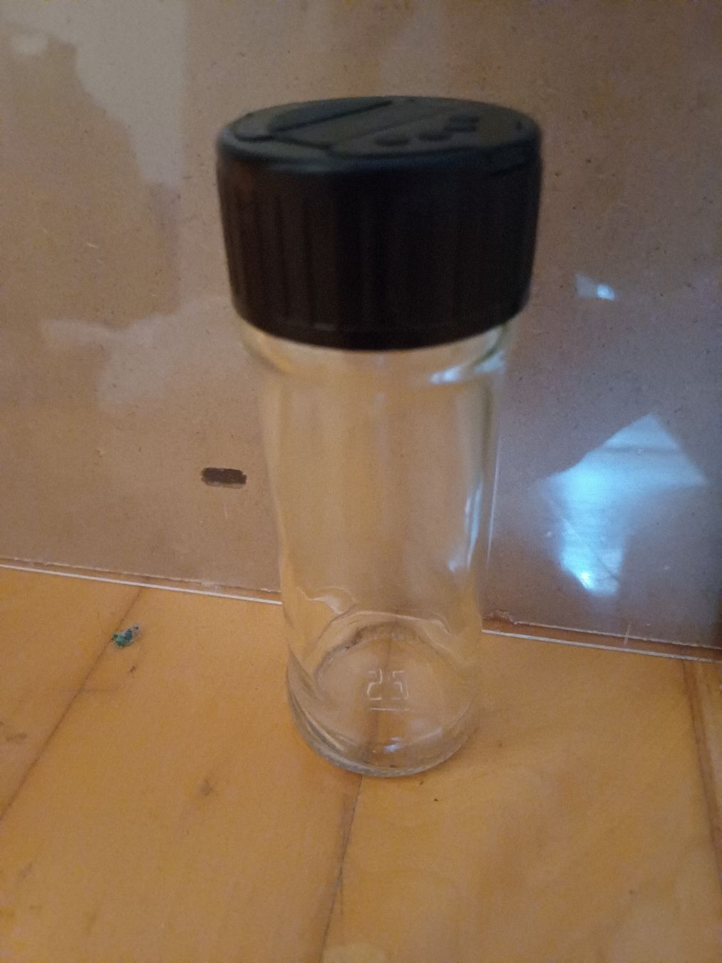 Gläser: Gewürzglas/ Streuer 100g – Gebraucht aus Windlach von lanuj