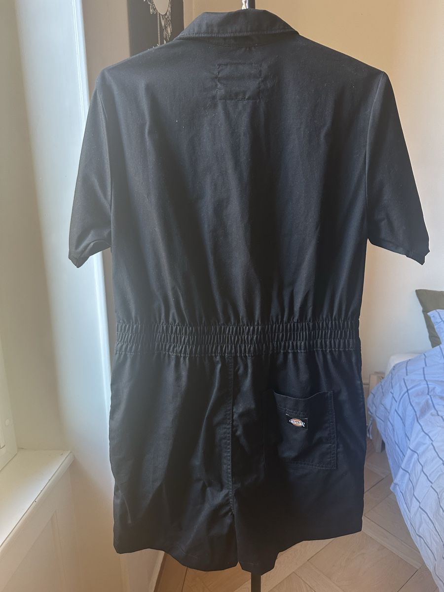 Tute: DICKIES combi-short noire Taille M – Usato da Neuchâtel venduto da mar_gx8w 1