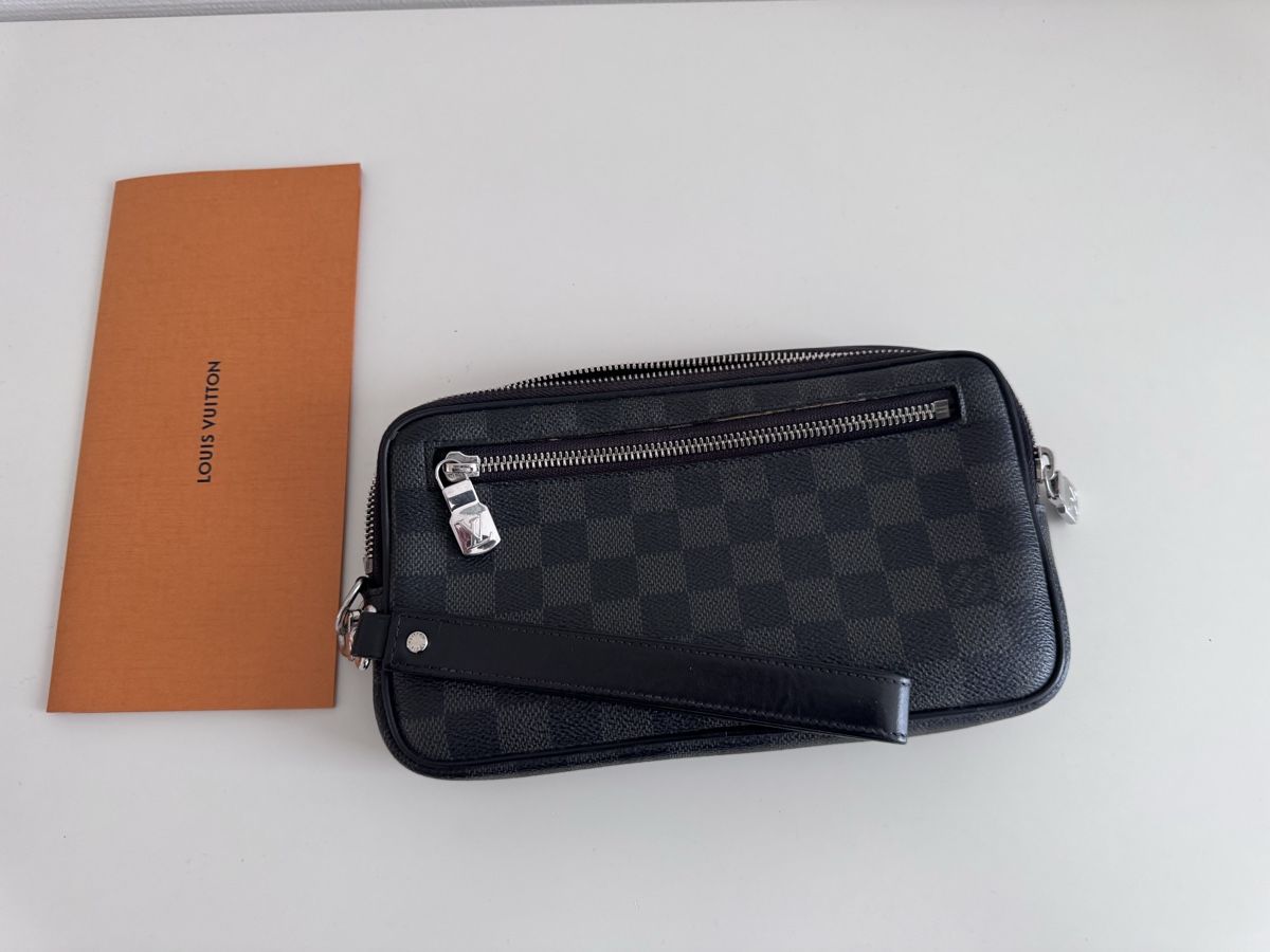 Borse: Louis Vuitton Kasai  – Usato da Liestal venduto da Riesi2010