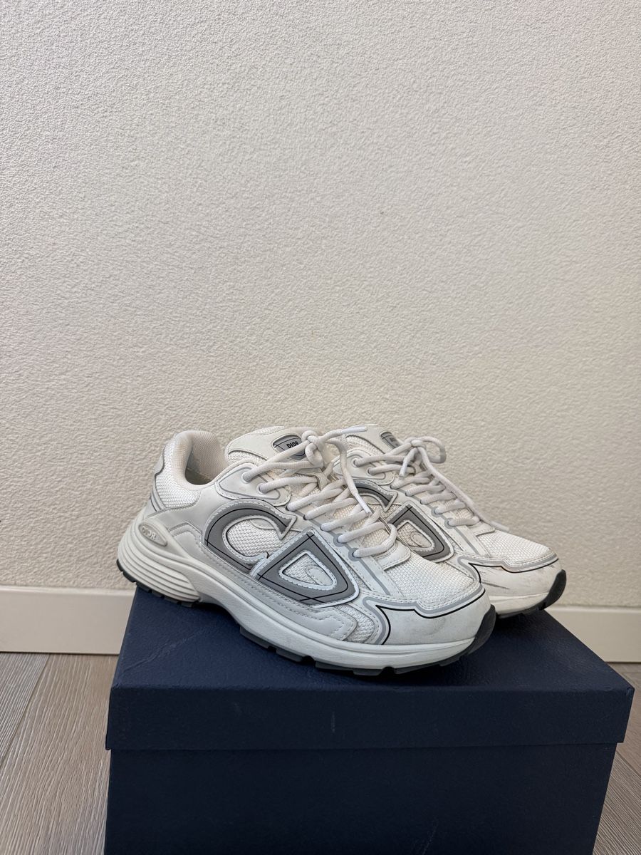 Dior Herrenschuhe: Dior B30 Sneakers White Size 38 Used Condition – Gebraucht aus Villeneuve VD von lara.csx 2
