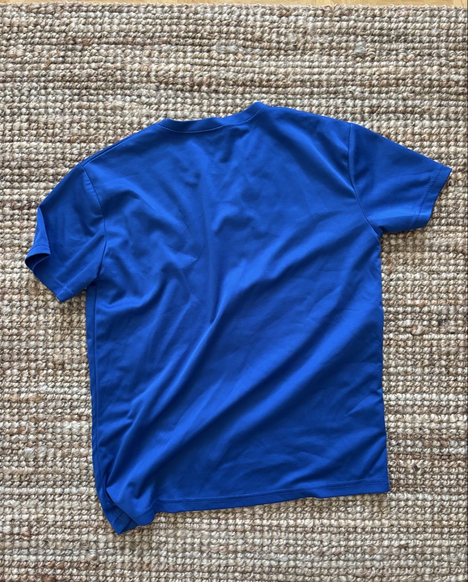 T-shirt: Pilipinas Sport-Shirt – Nuovo (secondo la descrizione) da Tägerwilen venduto da vivlara 1