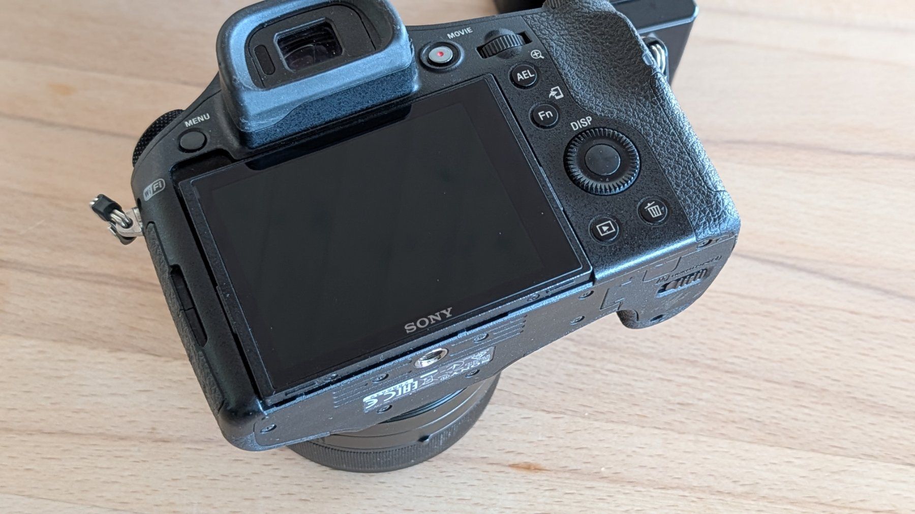 Sony Kamera: SONY DSC-RX10 – Gebraucht aus Menzingen von S.F.T 2