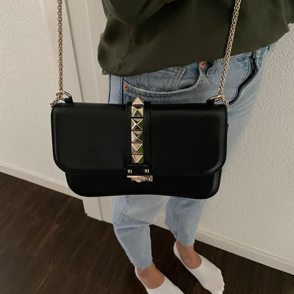 Valentino Sacs femmes: Valentino Rockstud Bag Medium – D'occasion à Zürich par ele21 2